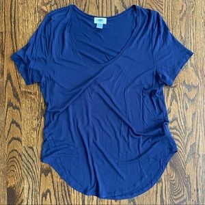 Women’s navy scoop neck short-sleeve shirt